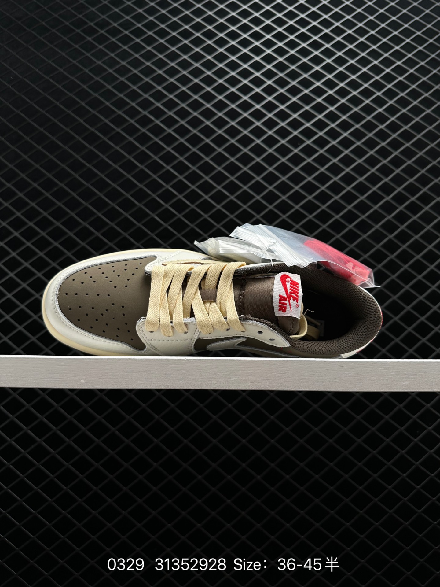 Travis Scott x Tiffany & Co. x Nike Air Jordan 1 Low OG SP